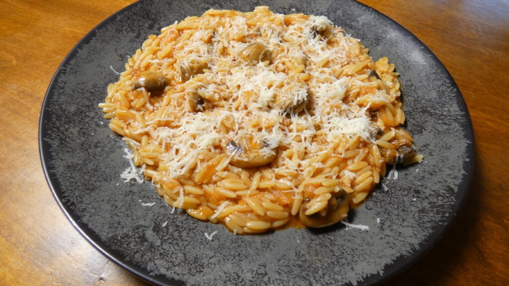 Κριθαράκι με Μανιτάρια | Εύκολη & Γρήγορη Συνταγή | Sia is Cooking